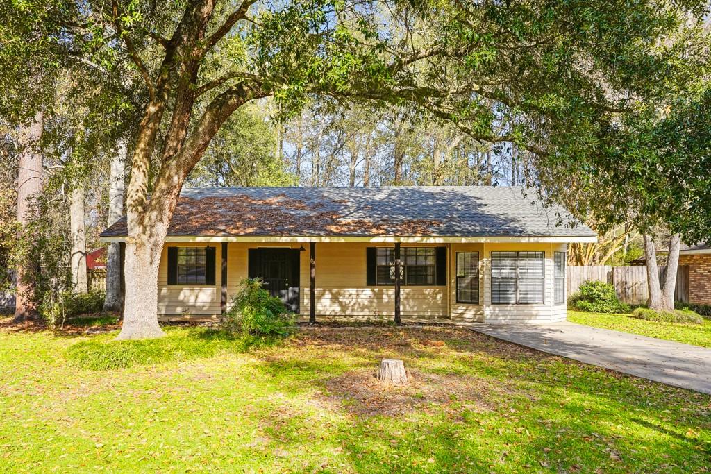16 HICKORY Drive, Covington, LA 70433