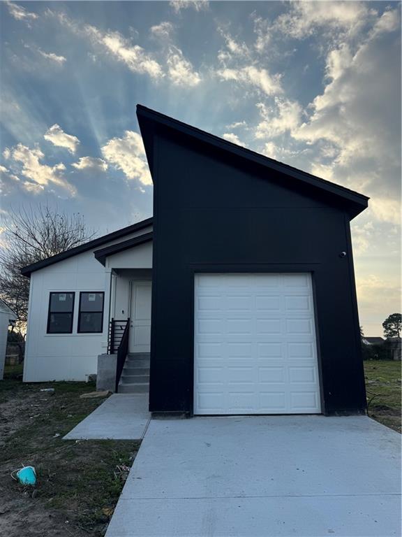 7600 AVALON Way, New Orleans, LA 70127