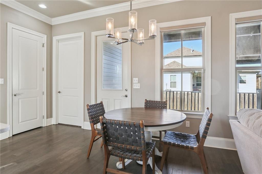 3828 DOMINIQUE Drive, Chalmette, LA 70043