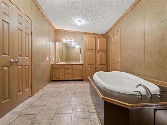 1701 PALMER CHAPEL Road, Pineville, LA 71360