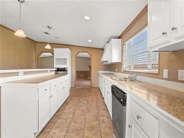 1701 PALMER CHAPEL Road, Pineville, LA 71360