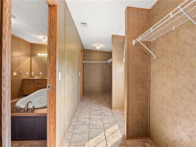 1701 PALMER CHAPEL Road, Pineville, LA 71360