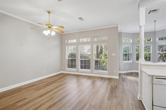 10 E NOUVEAU Lane, Metairie, LA 70003
