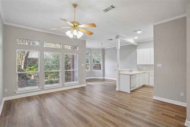 10 E NOUVEAU Lane, Metairie, LA 70003