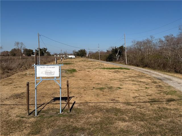 176 EMMETT Lane, Buras, LA 70041