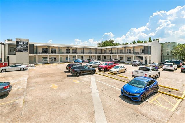 2325 SEVERN Avenue, 4, Metairie, LA 70001