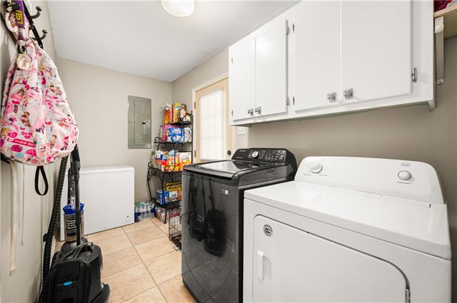 305 LAKE RIDGE Trail, Pineville, LA 71360