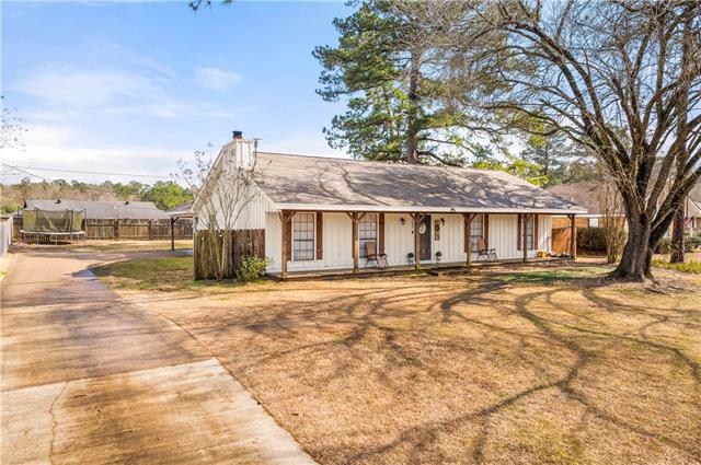 305 LAKE RIDGE Trail, Pineville, LA 71360