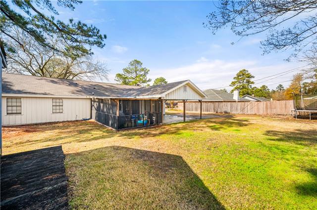 305 LAKE RIDGE Trail, Pineville, LA 71360