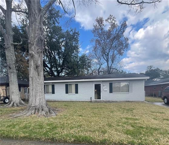 8815 DARBY Lane, River Ridge, LA 70123