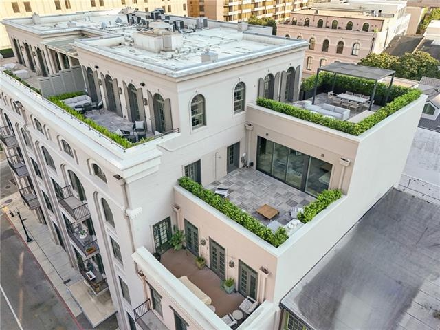 416 COMMON Street, PHB, New Orleans, LA 70130