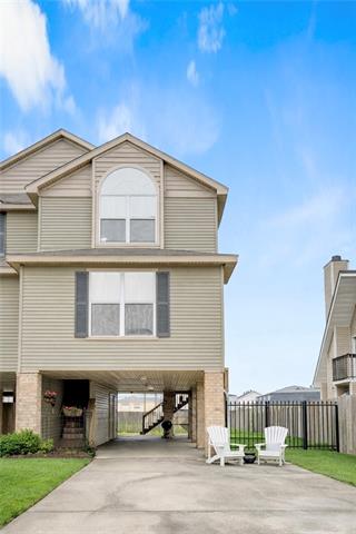 34 BRANDON HALL Drive, Destrehan, LA 70047