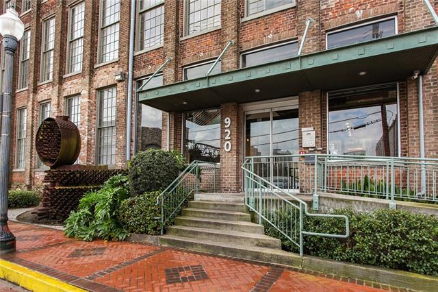 920 POEYFARRE Street, 114, New Orleans, LA 70130