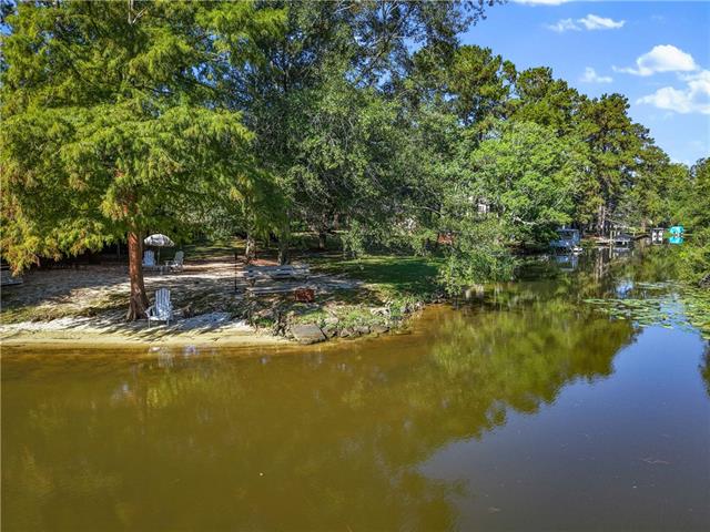 14 RIVERBEND Lane, Covington, LA 70433