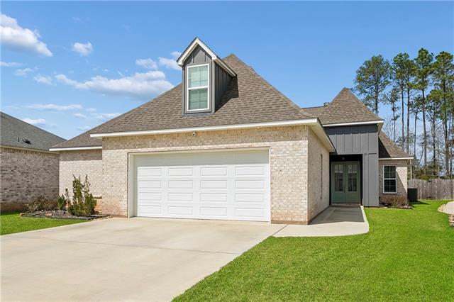 612 BLUE HERON Lane, Madisonville, LA 70447