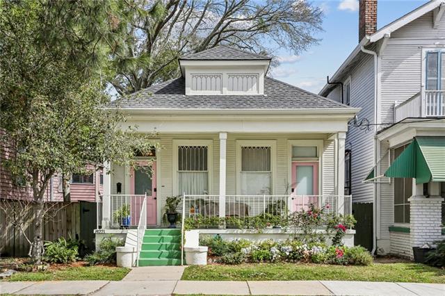 8221 FRERET Street, New Orleans, LA 70118