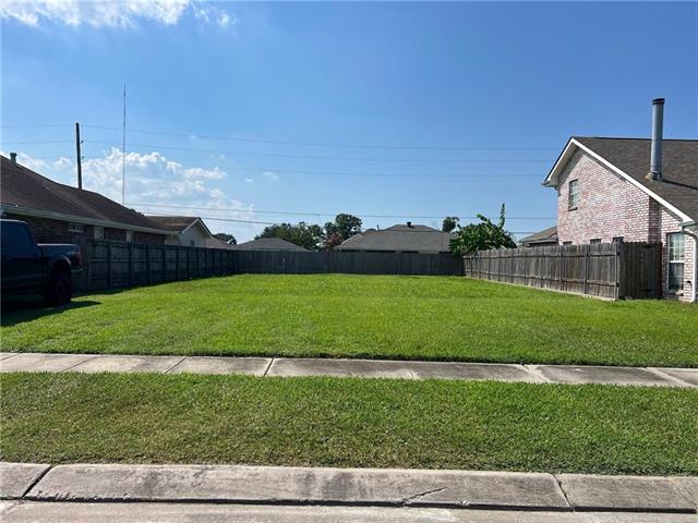 3700 KAREN Drive, Chalmette, LA 70043
