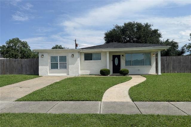 225 NUTRIA Drive, Arabi, LA 70032
