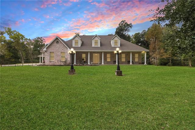 5450 BARATARIA Boulevard, Marrero, LA 70072