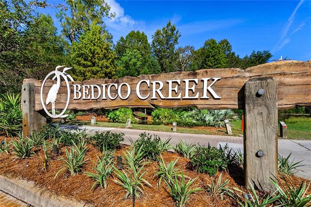 809 GREEN LEAF Circle, Madisonville, LA 70447