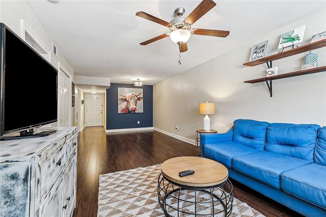 500 LAKE MARINA Avenue, 220, New Orleans, LA 70124