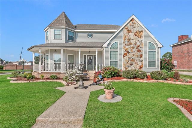 3924 LAKE ARROWHEAD Drive, Harvey, LA 70058