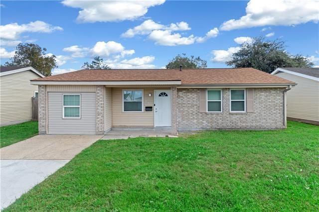 645 CLINEBROOK Drive, Gretna, LA 70056