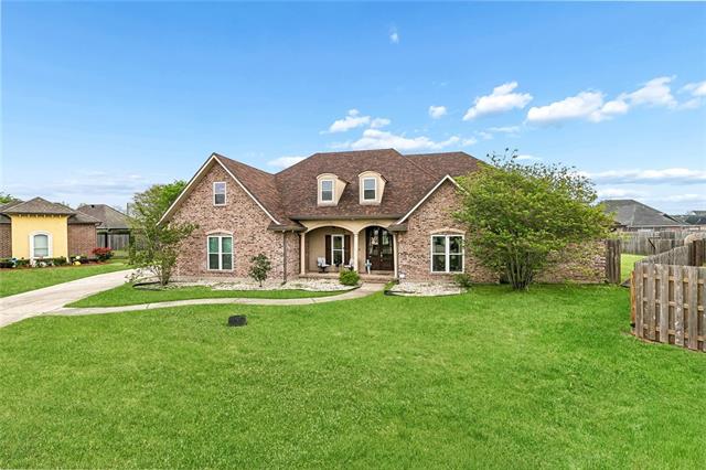 106 RICKER Court, Laplace, LA 70068