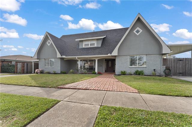 70 CAROLYN Court, Arabi, LA 70032