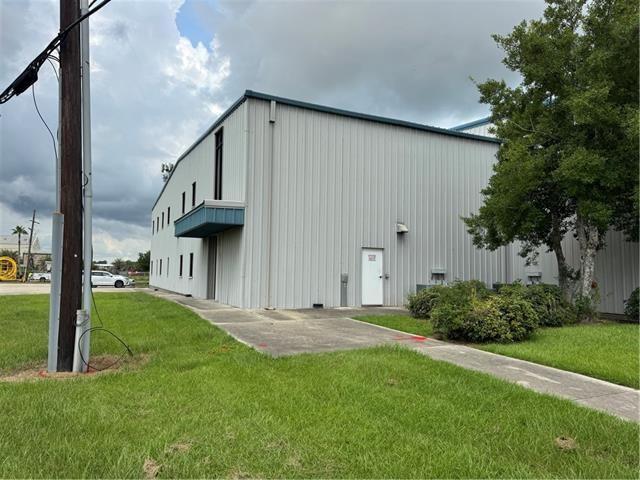 10016 RIVER Road, St Rose, LA 70087