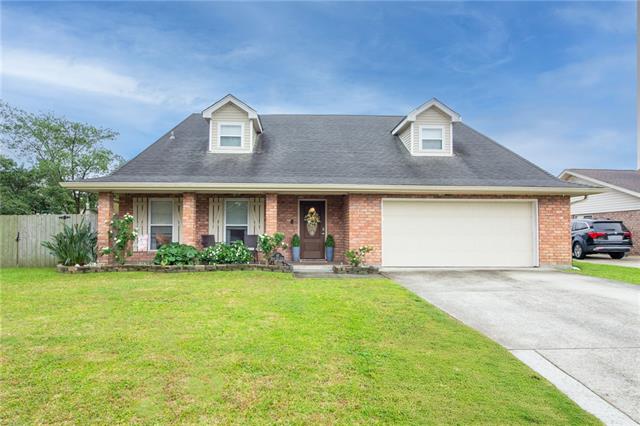 111 SEVEN OAKS Court, Destrehan, LA 70047
