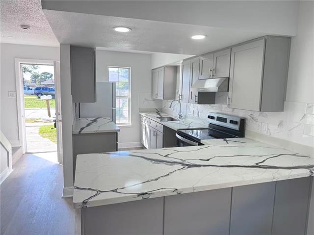 2702 HELENA Street, Kenner, LA 70062