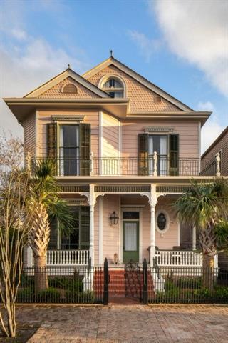 221 PELICAN Avenue, New Orleans, LA 70114