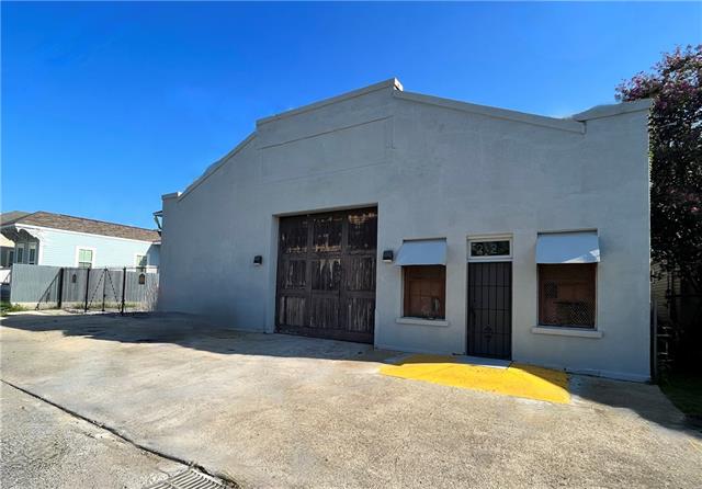 2323 IBERVILLE Street, New Orleans, LA 70119