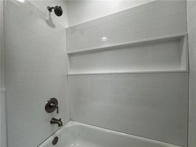 Photo 34
