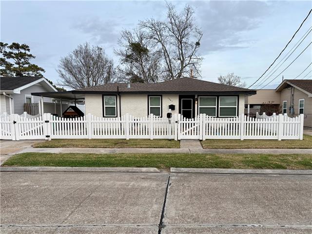 1741 BONNIE ANN Drive, Marrero, LA 70072