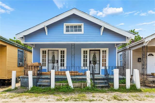 3263 BLOOMINGDALE Court, New Orleans, LA 70125