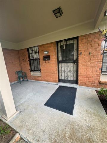 Photo 3 of Single Family Residence at 2336 Carol Sue Ave, Gretna, LA 70056 | MLS# NO2559441 |  | Sold on 2026-05-29