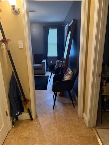 Photo 33