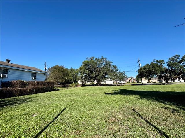 3063 BEHRMAN Highway, New Orleans, LA 70114