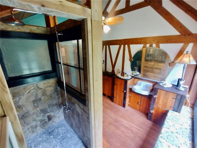 Photo 28