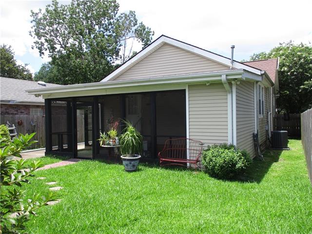 901 ATHANIA Parkway, Metairie, LA 70001