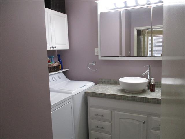 901 ATHANIA Parkway, Metairie, LA 70001