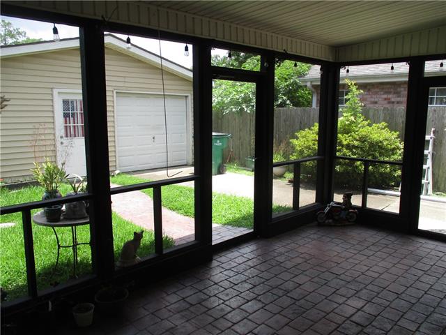 901 ATHANIA Parkway, Metairie, LA 70001