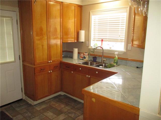 901 ATHANIA Parkway, Metairie, LA 70001