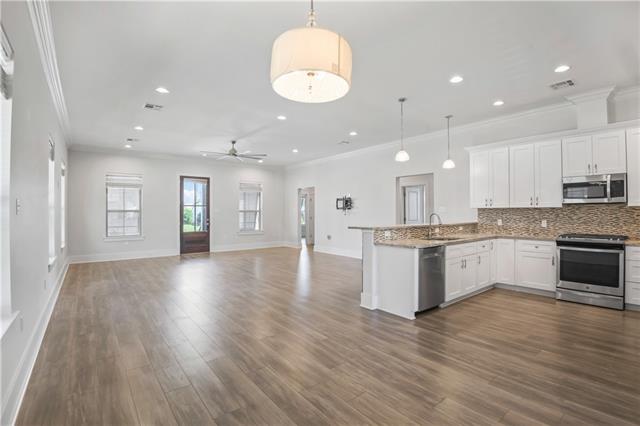 1828 FILMORE Avenue, New Orleans, LA 70122