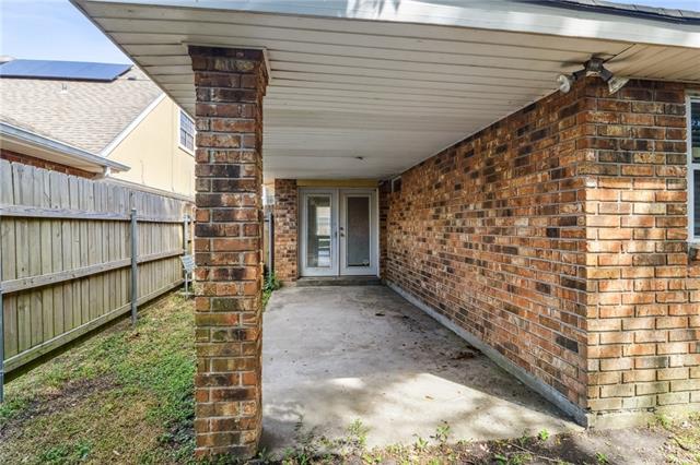 8010 SANDPIPER Drive, New Orleans, LA 70128