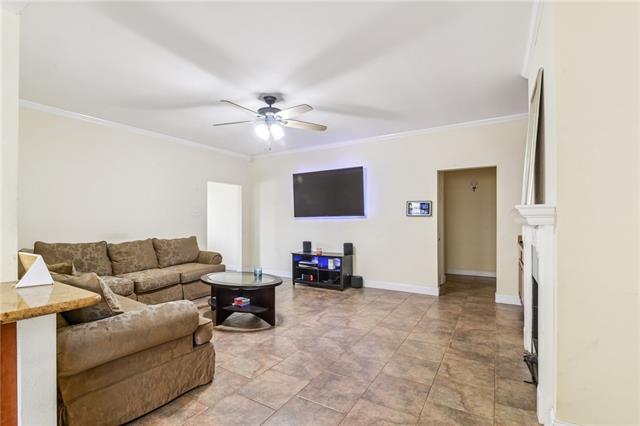 8010 SANDPIPER Drive, New Orleans, LA 70128