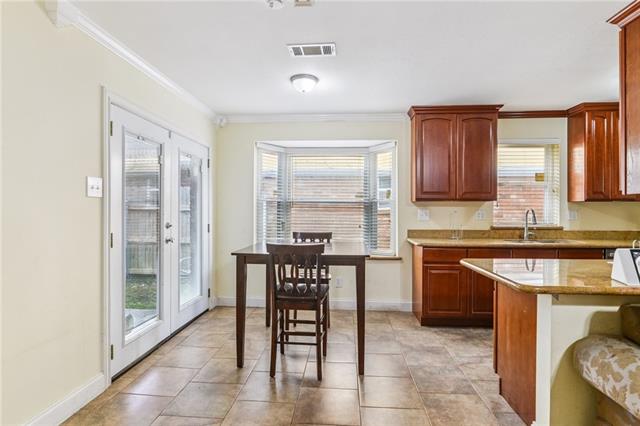 8010 SANDPIPER Drive, New Orleans, LA 70128