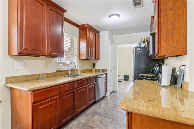 8010 SANDPIPER Drive, New Orleans, LA 70128